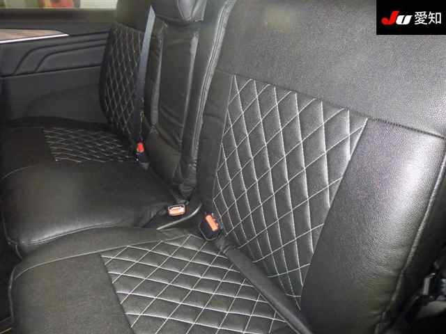 MITSUBISHI DELICA D5 2023