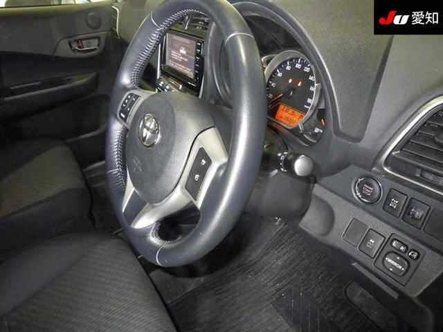 TOYOTA RACTIS 2014