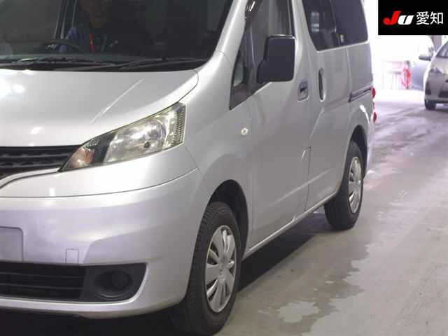 NISSAN NV200 2017