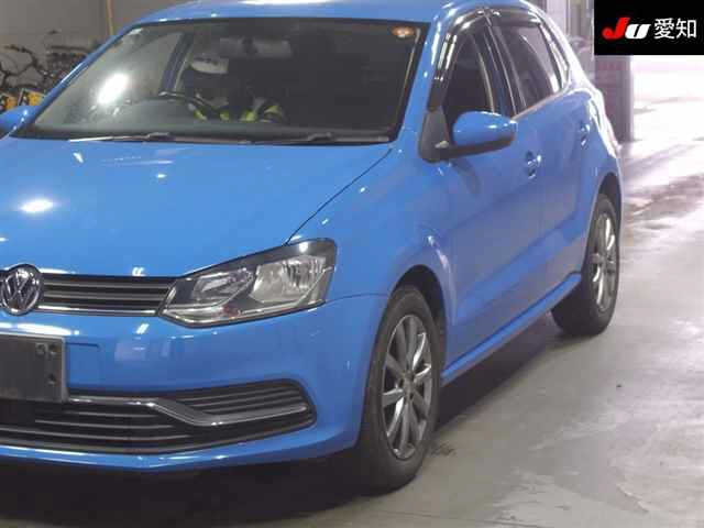 VOLKSWAGEN POLO 2015