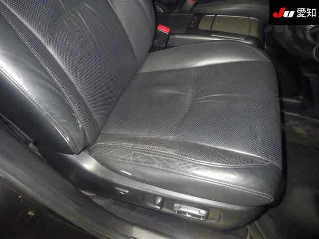 TOYOTA HARRIER 2010