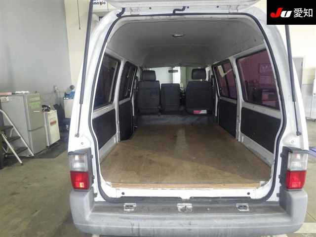 MITSUBISHI DELICA 2009