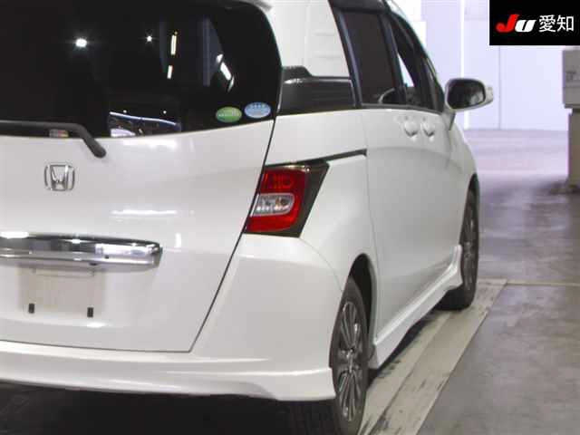 HONDA FREED 2013