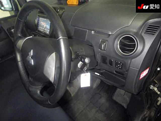 MITSUBISHI EK SPORTS 2011