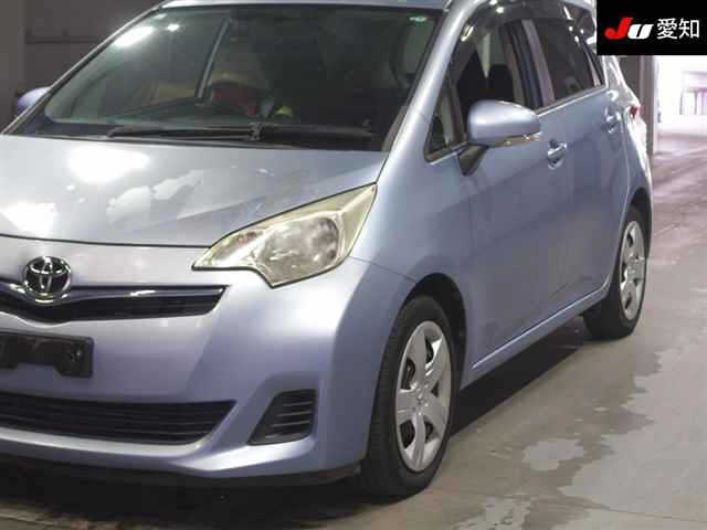TOYOTA RACTIS 2011