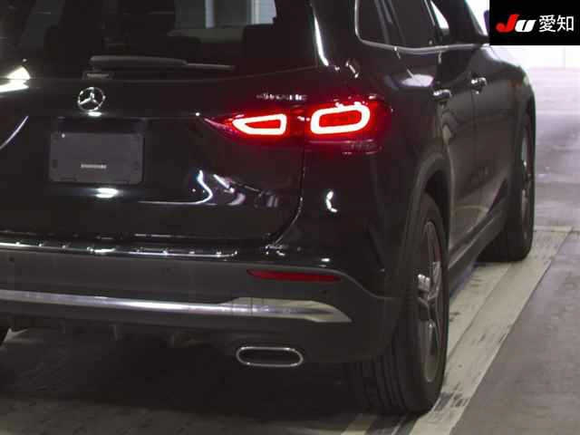 MERCEDES BENZ GLA CLASS 2020