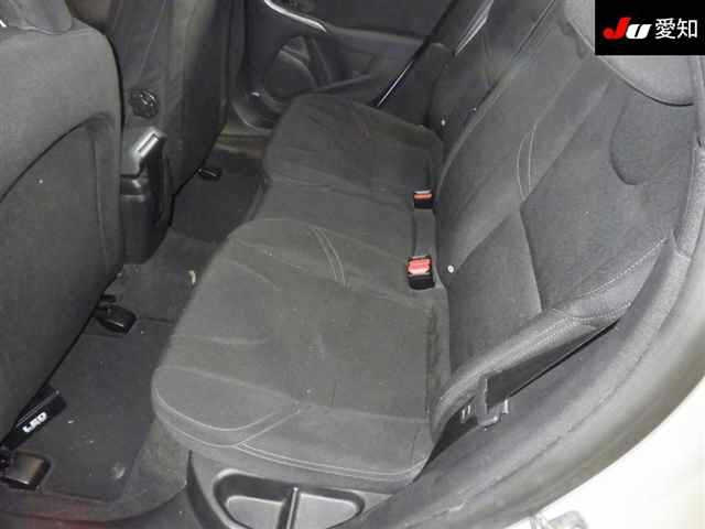 VOLVO V40 2015