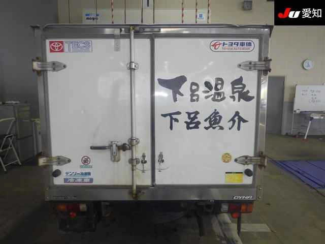 TOYOTA DYNA 2012