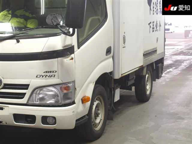 TOYOTA DYNA 2012