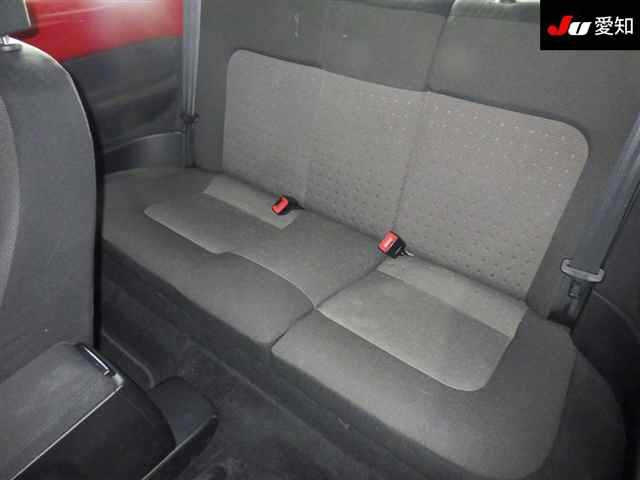 VOLKSWAGEN NEW BEETLE 2008