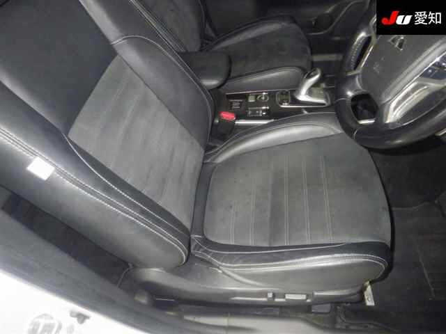 MITSUBISHI OUTLANDER PHEV 2017