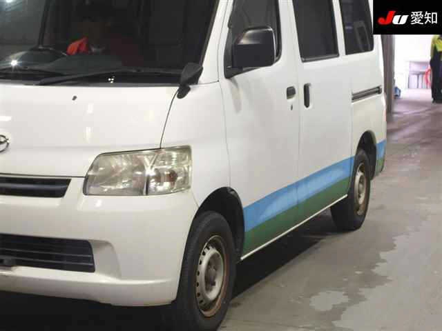 TOYOTA TOWN ACE VAN 2015