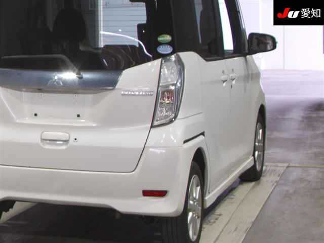 MITSUBISHI EK SPACE 2016