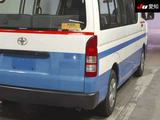 TOYOTA HIACE 2008