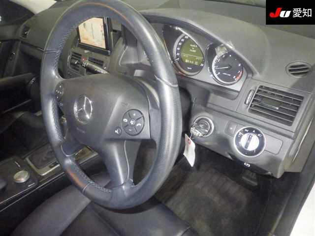 MERCEDES BENZ C CLASS 2010