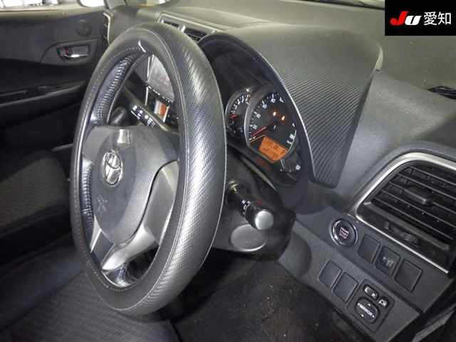 TOYOTA RACTIS 2011