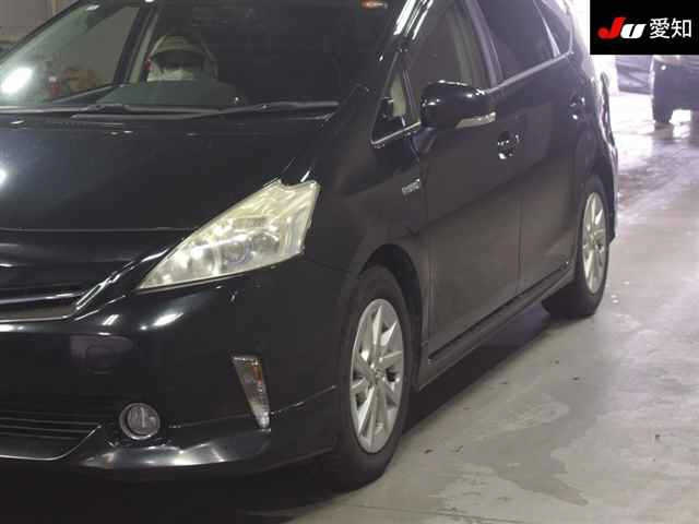 TOYOTA PRIUS ALPHA 2012