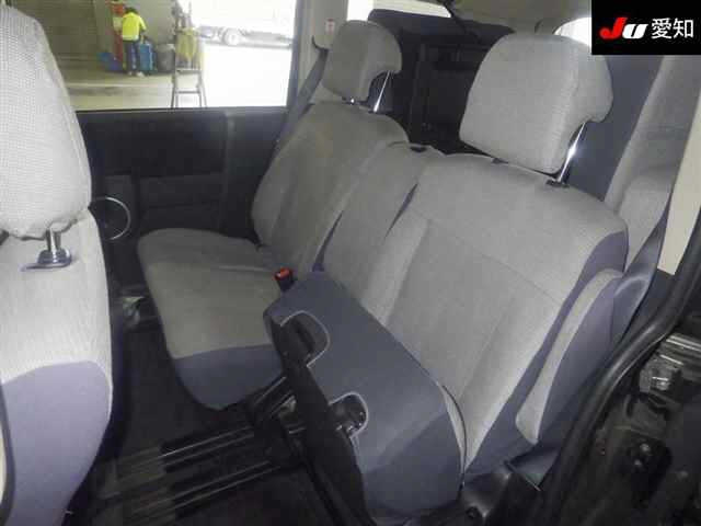 MITSUBISHI DELICA D5 2008