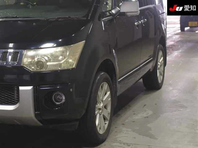 MITSUBISHI DELICA D5 2008