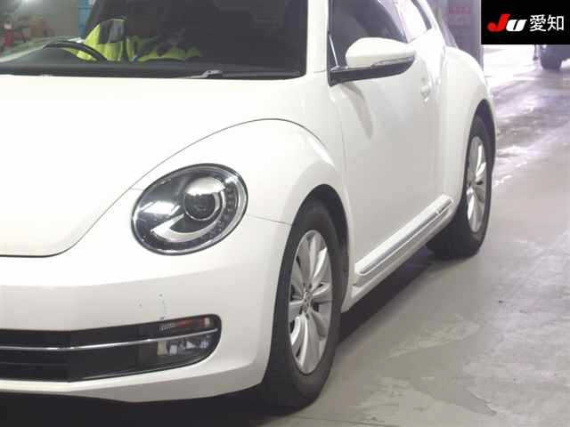VOLKSWAGEN THE BEETLE 2013