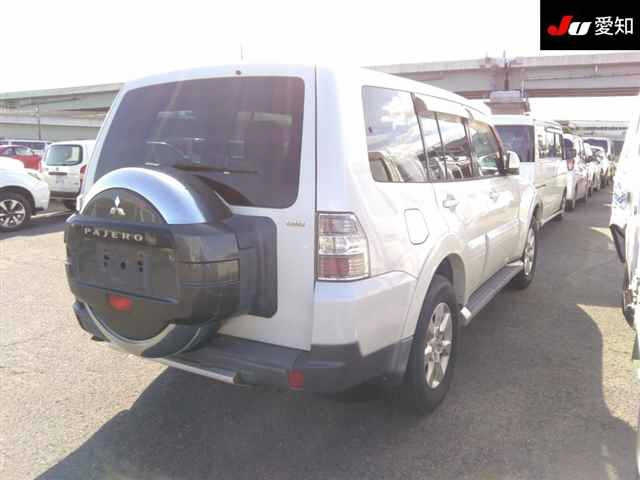 MITSUBISHI PAJERO 2009