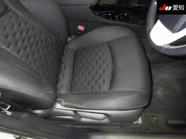 TOYOTA PRIUS PHV 2018