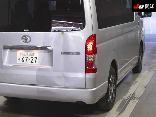 TOYOTA HIACE 2020