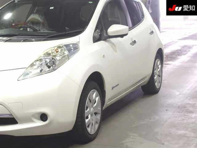NISSAN LEAF 2017
