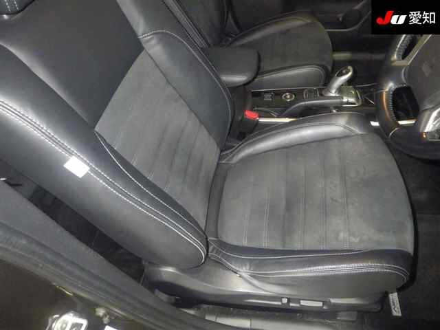 MITSUBISHI OUTLANDER PHEV 2016