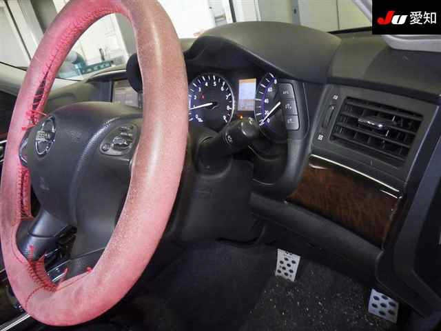 NISSAN FUGA 2010