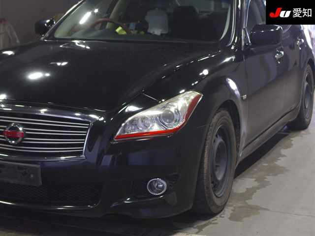 NISSAN FUGA 2010