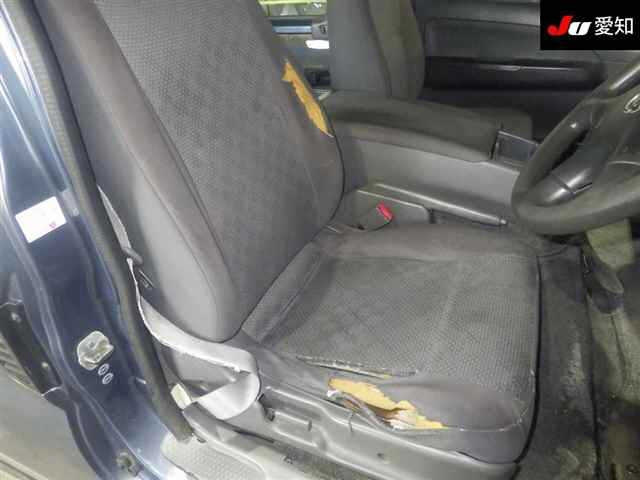 NISSAN CARAVAN 2009