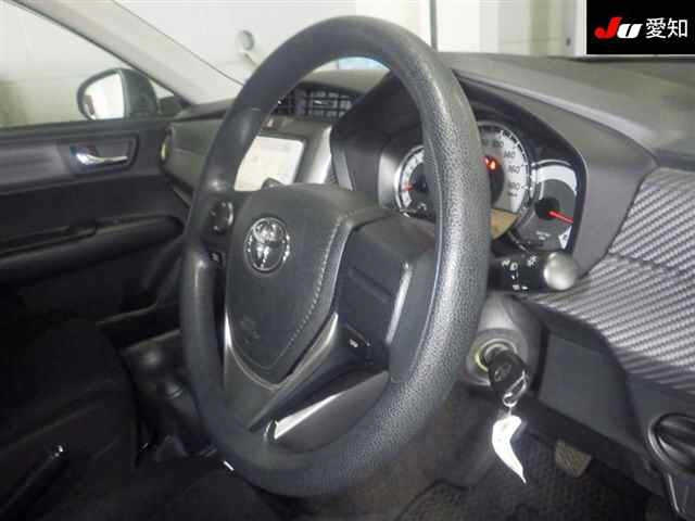 TOYOTA COROLLA FIELDER 2013