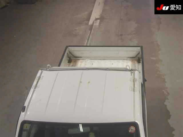 NISSAN CLIPPER TRUCK 2015