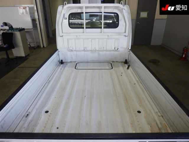 NISSAN CLIPPER TRUCK 2015