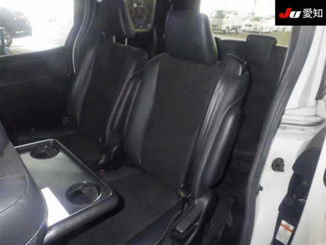 TOYOTA NOAH 2018