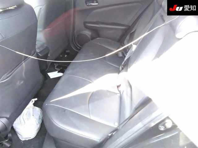 TOYOTA PRIUS 2021