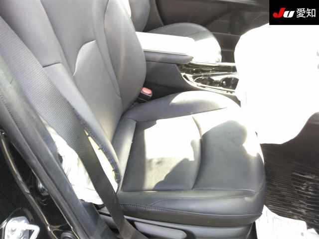 TOYOTA PRIUS 2021