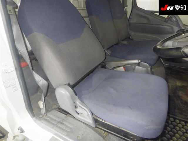 MITSUBISHI CANTER 2011