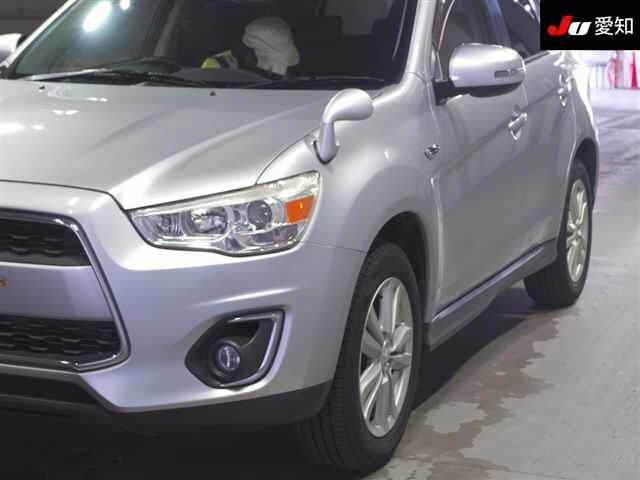 MITSUBISHI RVR 2013