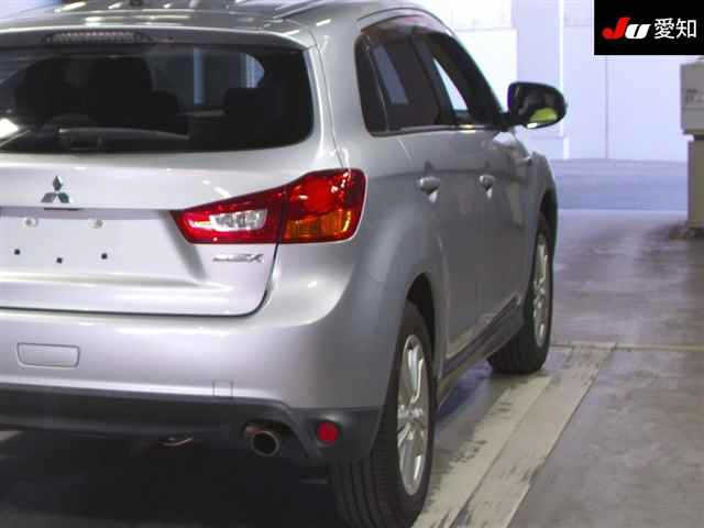 MITSUBISHI RVR 2013
