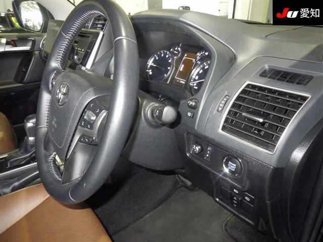 TOYOTA LAND CRUISER PRADO 2022