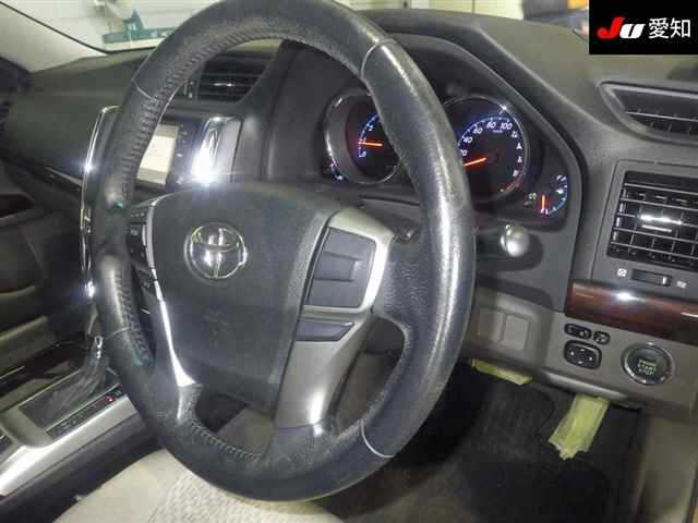 TOYOTA MARK X 2011