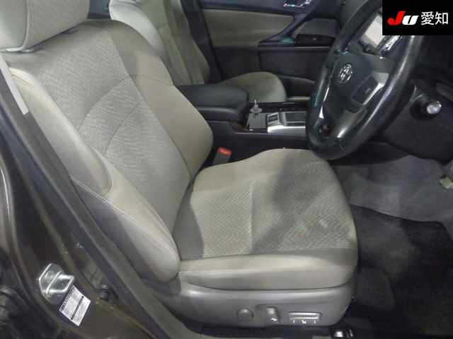 TOYOTA MARK X 2011