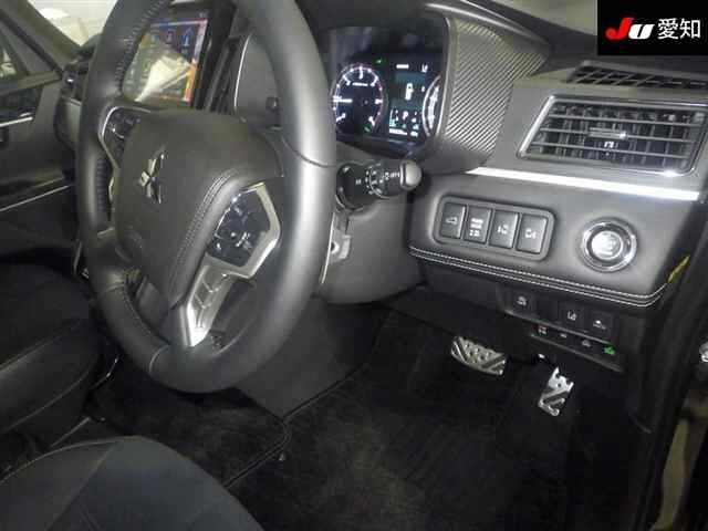 MITSUBISHI DELICA D5 2024