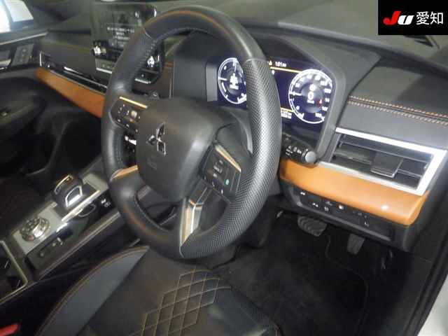 MITSUBISHI OUTLANDER PHEV 2022