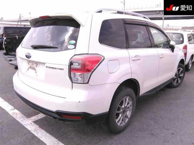 SUBARU FORESTER 2017