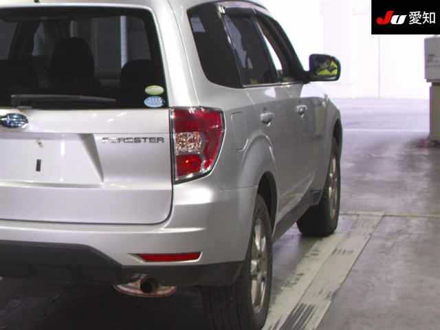 SUBARU FORESTER 2010