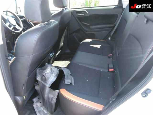 SUBARU FORESTER 2017