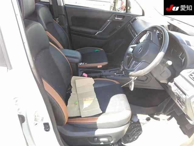 SUBARU FORESTER 2017